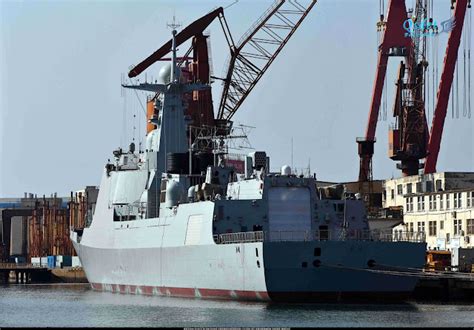 China Defense Blog Hi Res Photos Of The Day Dalian Shipyard Where