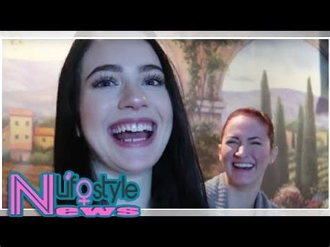 Woman Stands In Room Completely Naked Waits To See If People Will