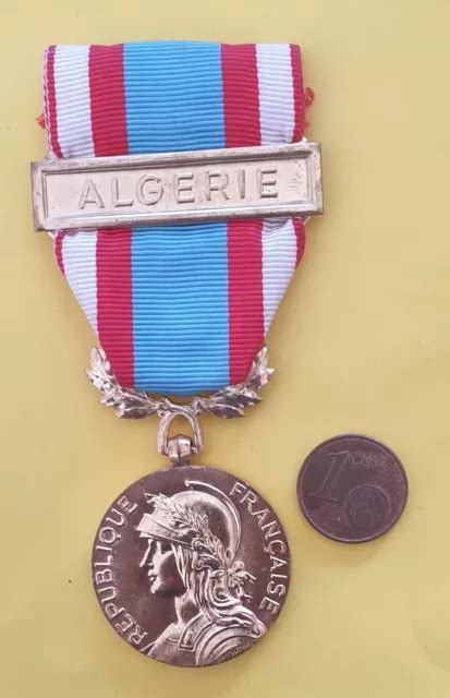 Medaille Commemorative Operations Securite Maintien De L Ordre Agrafe