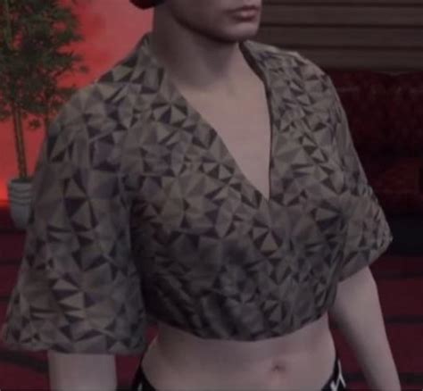 Does anyone know how to get the robe top like this? : r/gtaonline