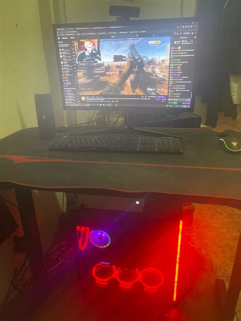 ABSOLUTE BLACK MOLD NYC SETUP : r/xqcow