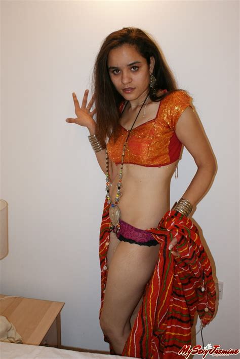 Indian Princess Jasime Takes Her Traditional Clothes And Poses Nude PornPics