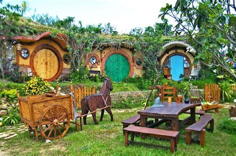 New Zealand’s Real Hobbit Village - TRAVEL MANGA