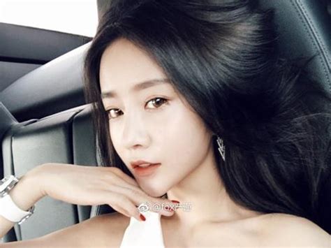 7 hot girl sinh năm 1994 nổi tiếng mạng xã hội Trung Quốc 2sao