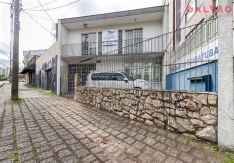 Casas à venda na Rua Professor Fernando Moreira em Curitiba Chaves na Mão