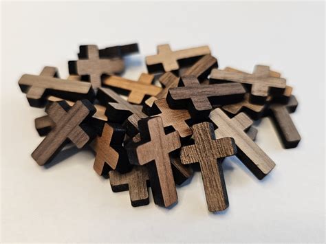 Holzkreuz Set 25 Kleine DIY Kreuze Aus Holz Glaubemir De