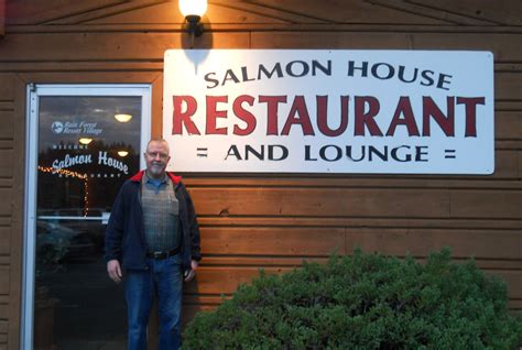 Scenic Dining At The Salmon House