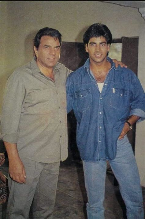 dharmendra  akshay kumar rclassicdesicelebs