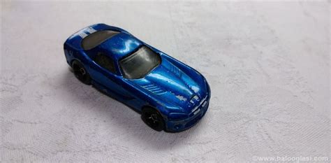 Hot Wheels Dodge Viper 2005 Oko 1 55 Malaysiaa Izg Halo Oglasi