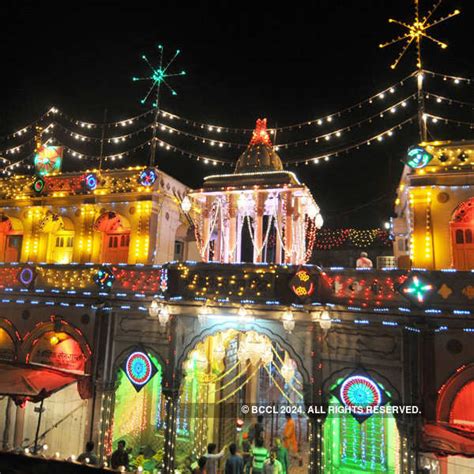 Poddareshwar Ram Mandir Looks Beautiful With The Decorations And