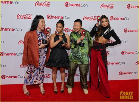 Photo Stephanie Hsu Wins Best Comedy Ensemble At Cinemacon 56 Photo