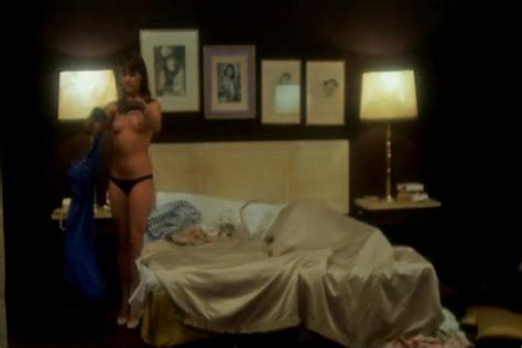 Naked Andrea Albani In En Busca Del Polvo Perdido