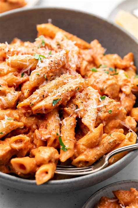 Healthy Penne Alla Vodka With Chicken Italian Pasta Recipe Erin