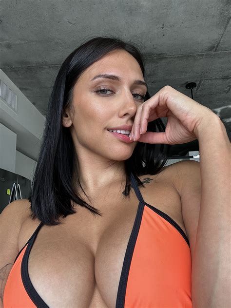 Tw Pornstars Cleopatra Westbrook Twitter Got Your Mommy Milkers