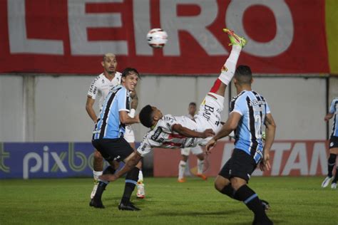 CBF altera data de jogo entre Grêmio x Brusque na última rodada da