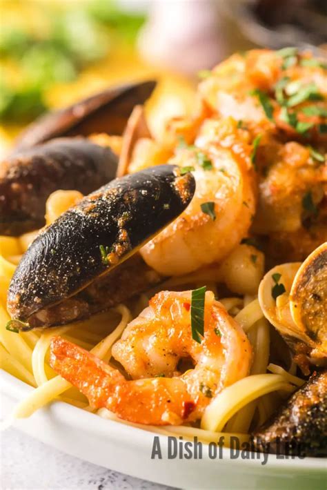 seafood pasta recipe  dish  daily life