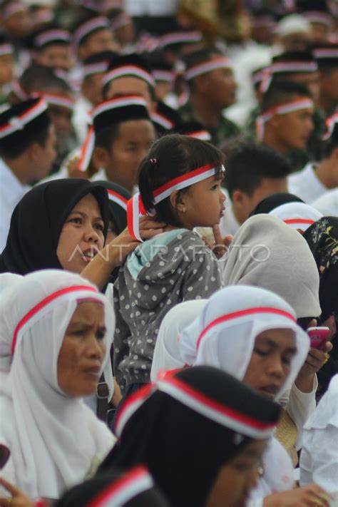 Doa Dan Istighosah Untuk Bangsa Antara Foto