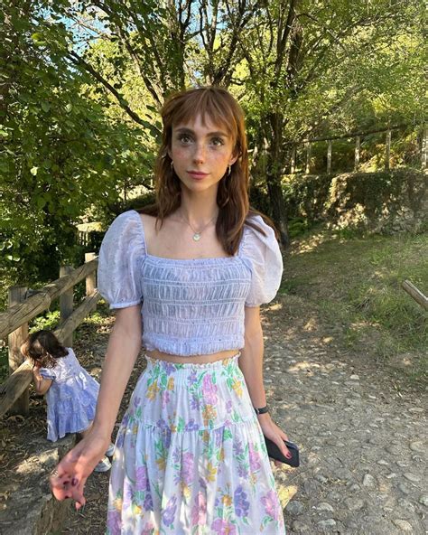 FOTO Natalia Téllez se metió a nadar en brasier y un bikini amarillo