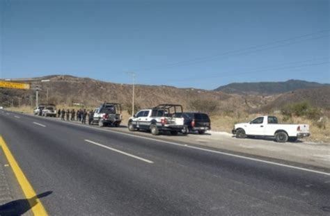 Abandonan Cuerpos De Dos Ejecutados En La Autopista Orizaba Puebla