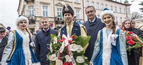 Wieniec Od Politechniki Rzeszowskiej Z Okazji Rocznicy Odzyskania