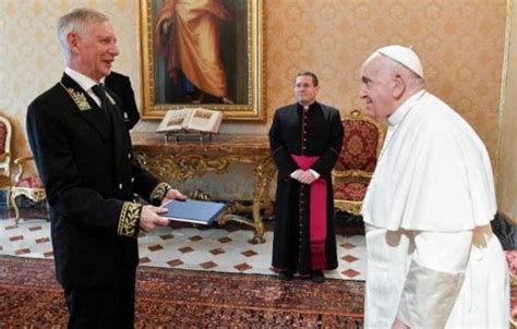 Putin Ha Infilato Una Sua Spia In Vaticano Lambasciatore Russo