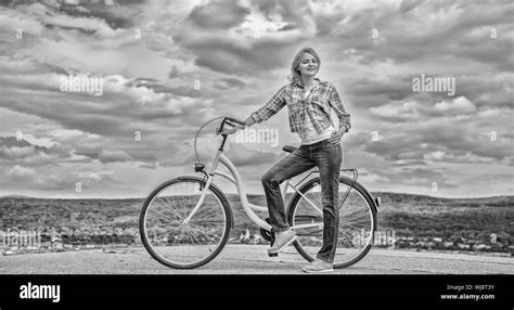 Benefits Of Cycling Every Day Girl Ride Cruiser Bicycle Health