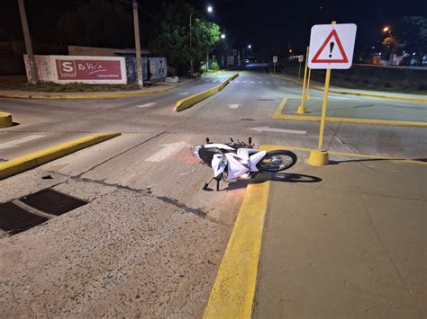 Joven con heridas reservadas tras accidente de tránsito en Arroyito