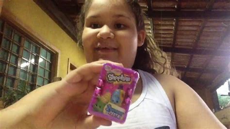 Abrindo 2 cestinhas dos Shopkins da série 2 YouTube