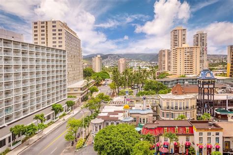 Hyatt Regency Waikiki Beach Resort & Spa | Classic Vacations