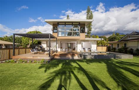 Front Street, Hawaii: Contemporary House - Amato Architecture