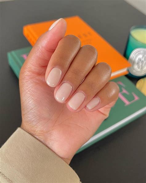 O Fim Da Nail Art Confira Dicas De Naked Nails Para Conquistar O Visual Minimalista Nas Unhas