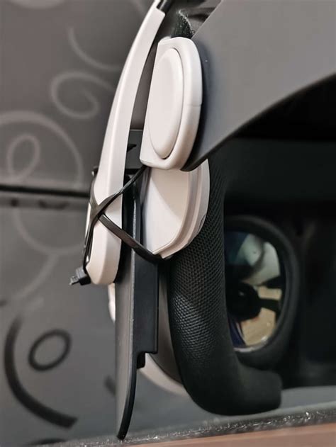 BoboVR M2 ziptie mod for Quest 3 : r/OculusQuest