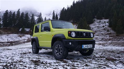 Suzuki Jimny 1 5 VVT Allgrip Pro Elegance Jimnyju v gorah odpustiš