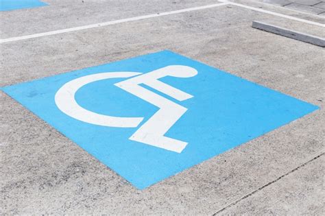 Logos Para Discapacitados En Estacionamiento Foto Premium