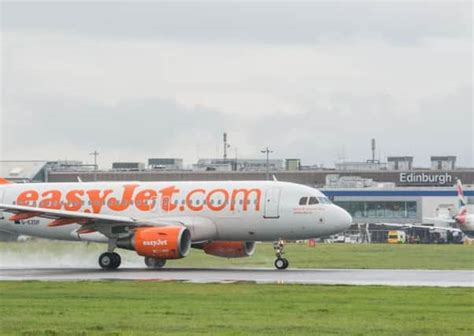 Police Called Over Smokers At Edinburgh Airport