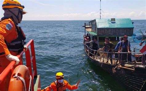 Satu Abk Kapal Tenggelam Ditemukan Selamat Di Tengah Laut Oleh Km Nelayan