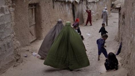 Pakistan Police Suspended After Parading Naked Couple BBC News