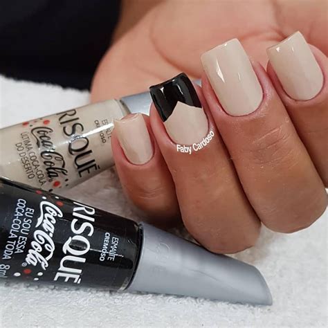 Elegancia Desnuda Descubre las Maravillas de las Uñas Decoradas con Esmaltes Nude Nailart Masters