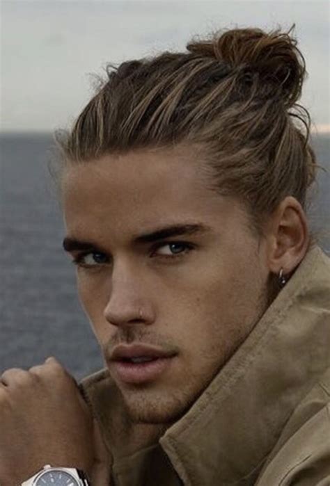 Pin By Paddy Dax On Long Hair Men Men Blonde Hair Long Hair Styles