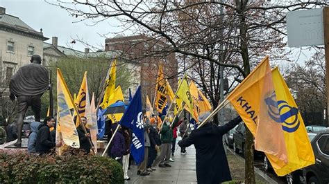 Khalistan supporters try to incite violence outside Indian Embassy in U ...