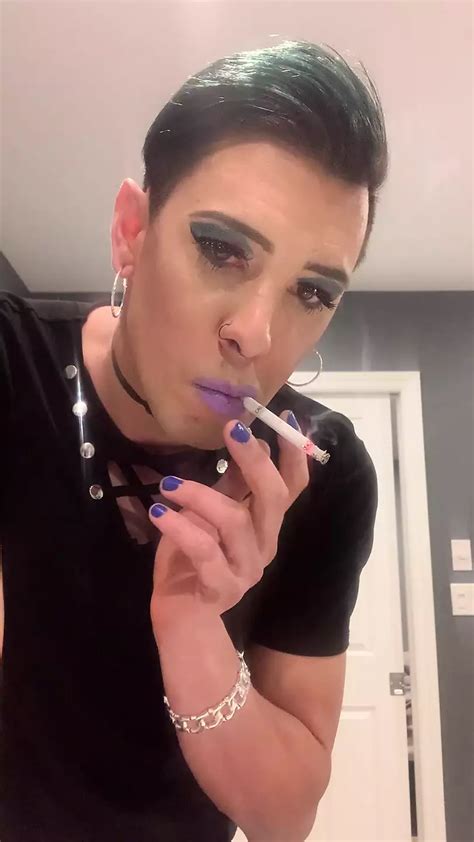 Green Haired Smoking Femboy With Makeup American Gay Twink Porn XHamster