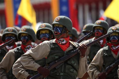 Las FFAA de Venezuela acusan a EEUU de lanzar una guerra híbrida por