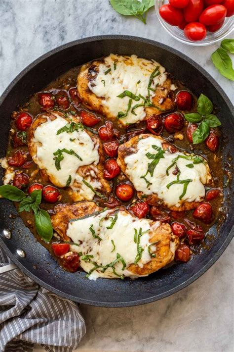 Chicken Caprese Skillet The Recipe Rebel VIDEO