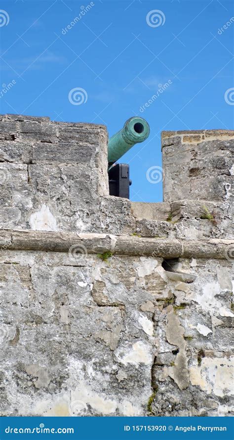 Canon Behind a Parapet Wall on Castillo De San Marcos Stock Photo - Image of colonial, park ...