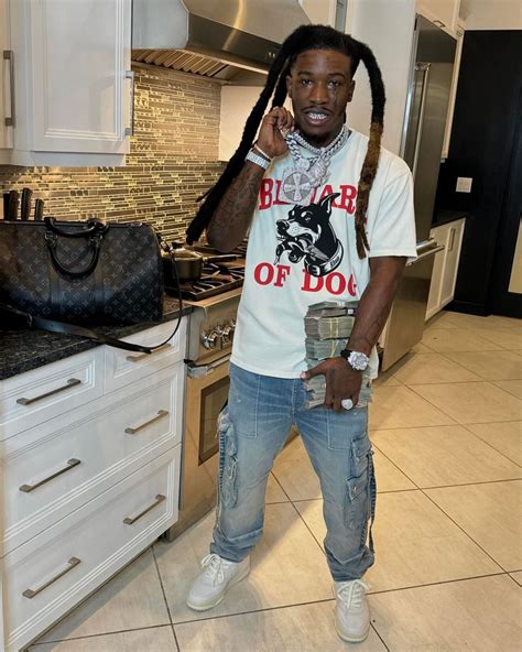 Hot Boii Outfit From September WHATS ON THE STAR