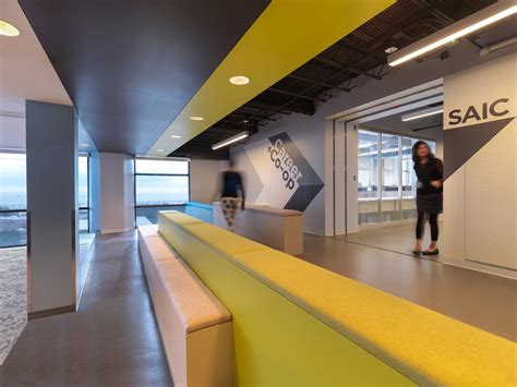 SCHOOL OF THE ART INSTITUTE OF CHICAGO (SAIC) CAREER + CO-OP CENTER - Architizer