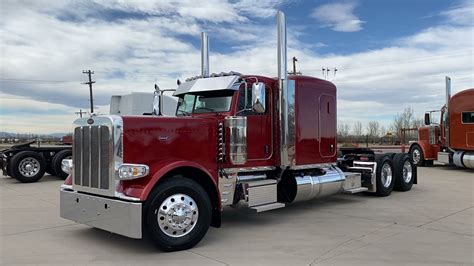 Peterbilt 389 Flat Top