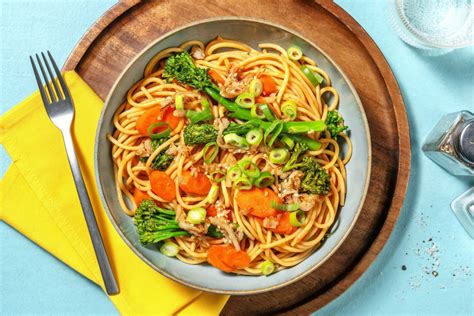 Chow Mein Gebratene Nudeln Mit Brokkolini Rezept Hellofresh