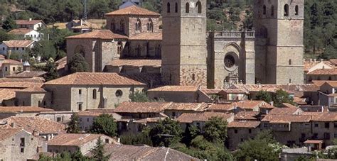 España se concentra en las ciudades la población en los pueblos