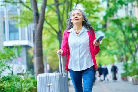 一人でも心豊かに楽しく！シニアのための「一人旅」完全ガイド – シニアド